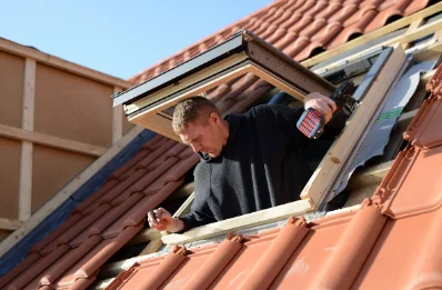 Pose de fenêtres de toit Velux à Plufur